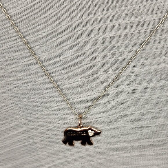 Mama Bear Necklace - Picture 3 of 3